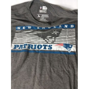 NFL Team Apparel Men’s Large New England Patriots Football Short Sleeve T-shirt